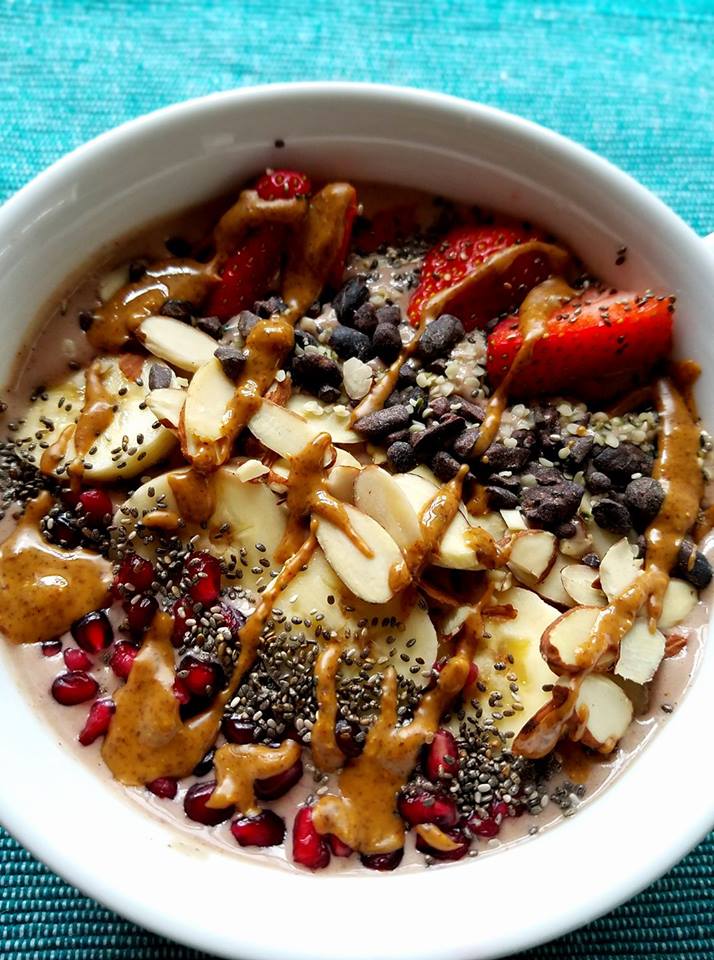 Chocolate Smoothie Bowl with A...